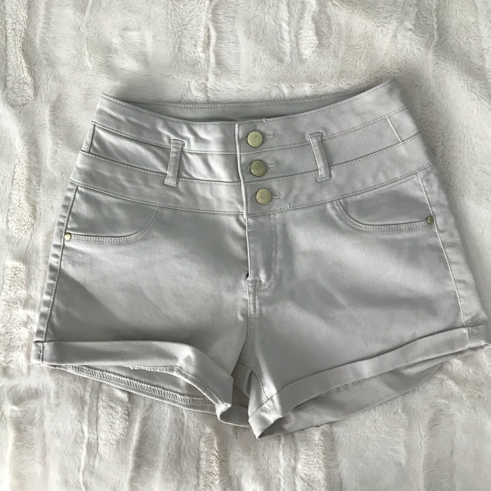 White High Waisted Shorts (NEVER WORN)